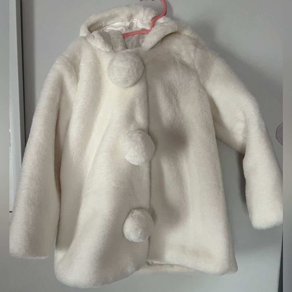 ❌❌SOLD❌❌
Cynthia Rowley faux fur toddler jacket - Picture 1 of 5